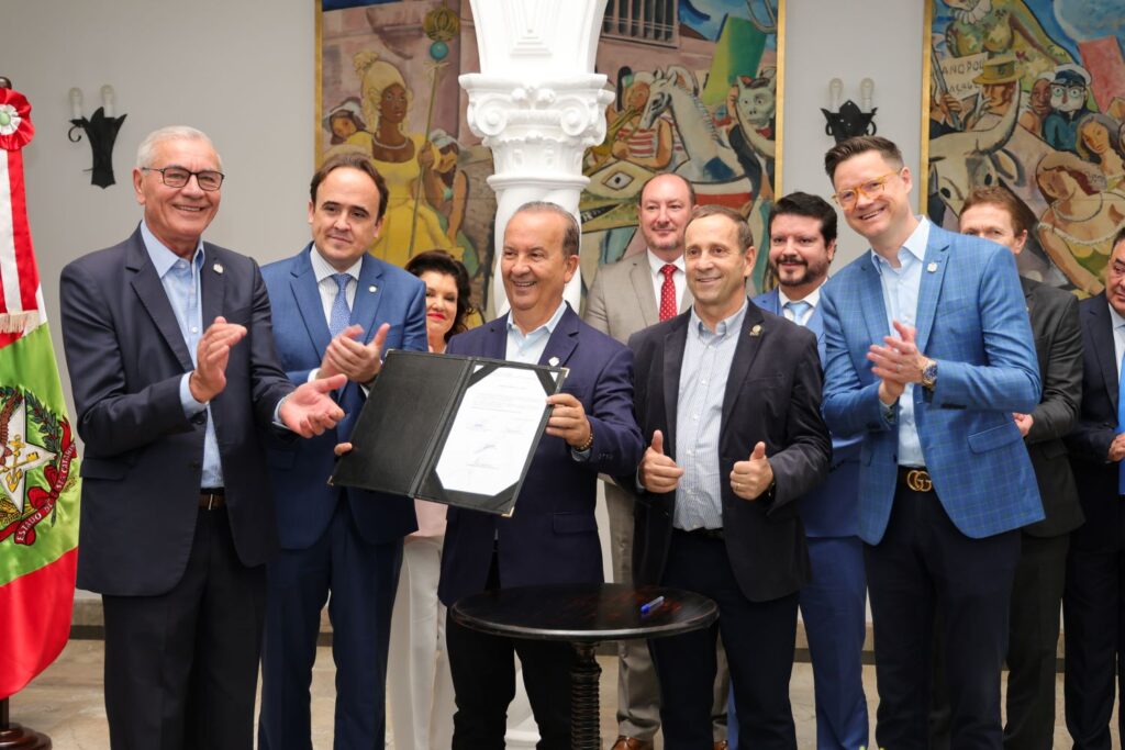 Jorginho Mello consolida sua gestão como uma das mais marcantes da história de Santa Catarina