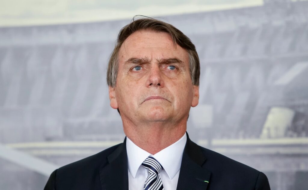 Bolsonaro enfrenta perseguição política e judicial: a verdade por trás dos ataques do STF