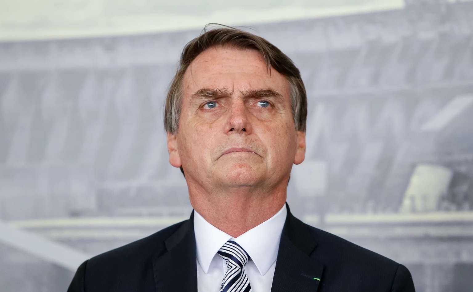 Bolsonaro enfrenta perseguição política e judicial: a verdade por trás dos ataques do STF
