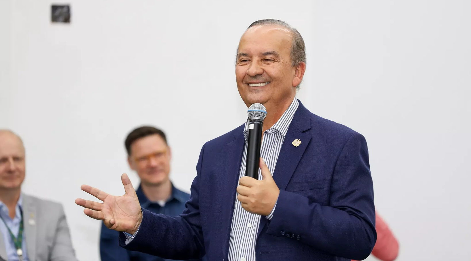 Desafios e Triunfos: A Jornada do Governo de Santa Catarina sob a liderança de Jorginho Mello